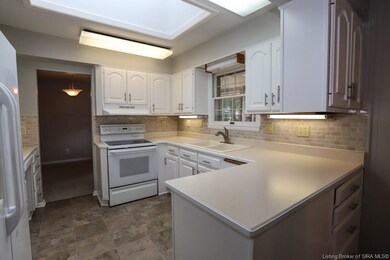 924 Pennwood Dr, New Albany, IN 47150 - photo 7