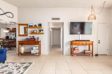 14 - Lancaster 10014