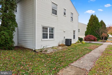 2419 Yarmouth Ln, Crofton, MD 21114 - photo 4