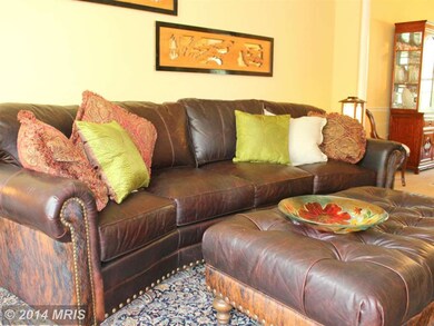 8512 Wispy Branch Ct, Laurel, MD 20723 - photo 3