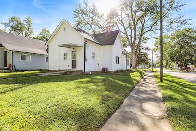 853 N 12th St, Elwood, IN 46036 - photo 2