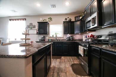 332 Canyon Vista Dr, Horizon City, TX 79928 - photo 6