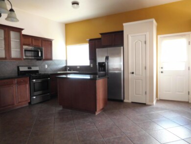 14329 Desert Sky Dr, Horizon City, TX 79928 - photo 5