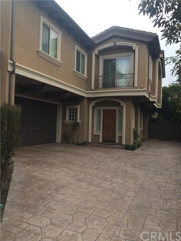 GARAGE AREA