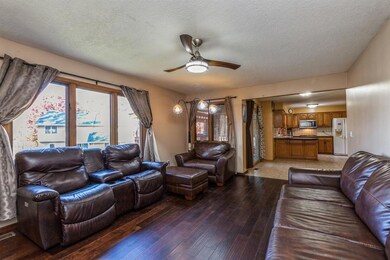 4913 Merced St, Des Moines, IA 50310 - photo 5