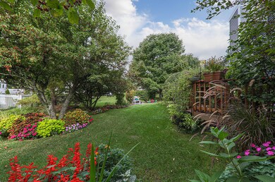 3927 Vesper Ct, Naperville, IL 60564 - photo 4