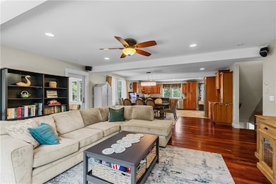 15 Cliff Dr, Bristol, RI 02809 - photo 7