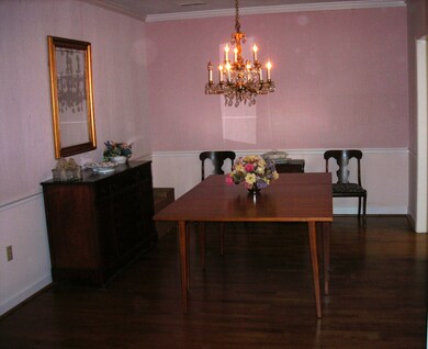 Dining Rm