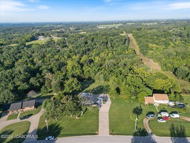 03-6512 Village Rd - 3