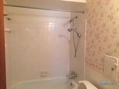 Full Bath.