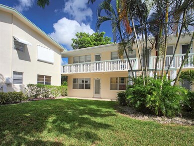 282 Windsor M, West Palm Beach, FL 33417 - photo 2