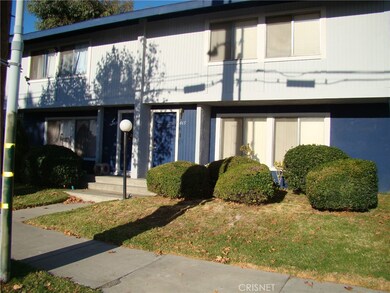 865 Orange Grove Ave unit 5, San Fernando, CA 91340 - photo 2