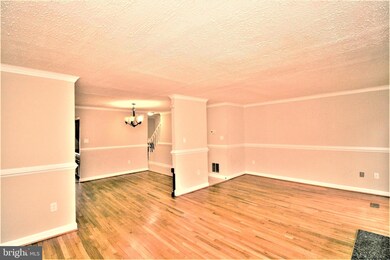 118 Middle Point Ct, Gaithersburg, MD 20877 - photo 2
