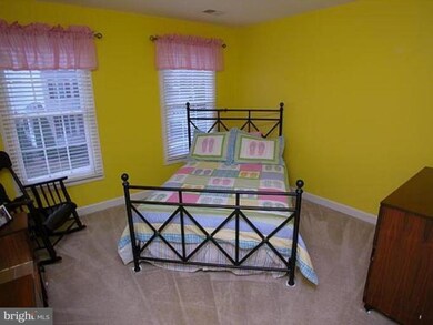 21217 Hickory Forest Way, Germantown, MD 20876 - photo 2