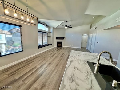 4821 Black Bear Rd unit 203, Las Vegas, NV 89149 - photo 6