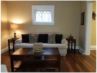 Lovely Living room with plenty of space!