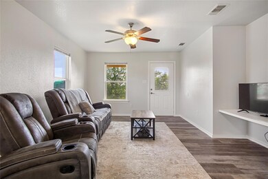 3700 S Sagecrest Ct, Granbury, TX 76049 - photo 3