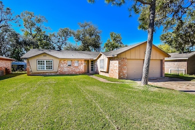 731 Hollyhock St, Richwood, TX 77531 - photo 2