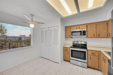 14773 Cumberland Dr unit 404, Delray Beach, FL 33446 - photo 6