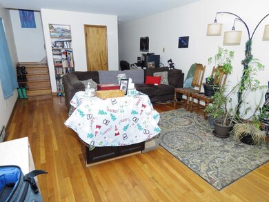 #193 Living Room 1