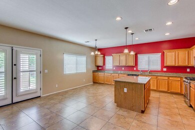 Huge eat-in kitchen