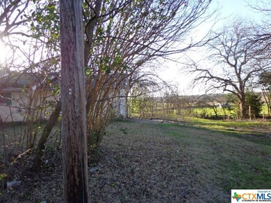 500 Avenue G, Moody, TX 76557 - photo 2