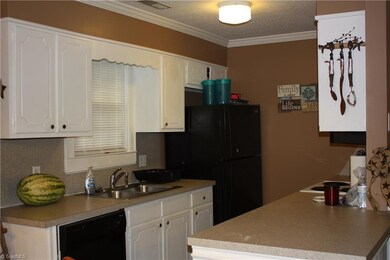 206 Ravenwood Ct, King, NC 27021 - photo 3