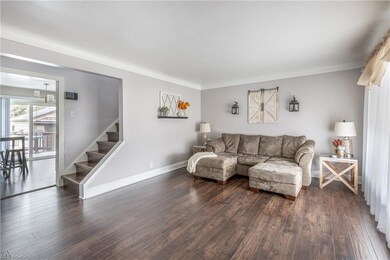 2239 Larchmont Dr, Wickliffe, OH 44092 - photo 3