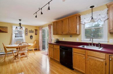 27 Archer St, Plymouth, MA 02360 - photo 7