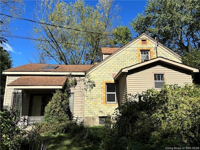 628 W Utica St, Sellersburg, IN 47172 - photo 7