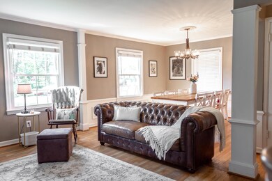 Living/Dining Areas