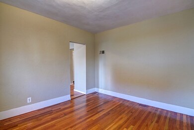 25 Oakland Ave unit 2R, Everett, MA 02149 - photo 3