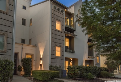 215 Annie unit E, San Antonio, TX 78212 - photo 2