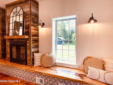 1975 S Old Post Rd, Castleton On Hudson, NY 12033 - photo 4