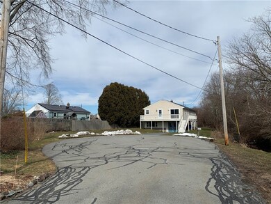 60 Maplewood Rd, Middletown, RI 02842 - photo 2