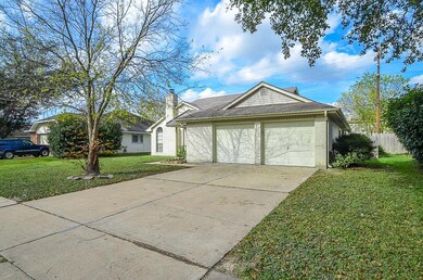 15518 Pebble Lake Dr, Houston, TX 77095 - photo 2