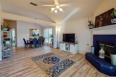 3414 Austin St, Gainesville, TX 76240 - photo 3