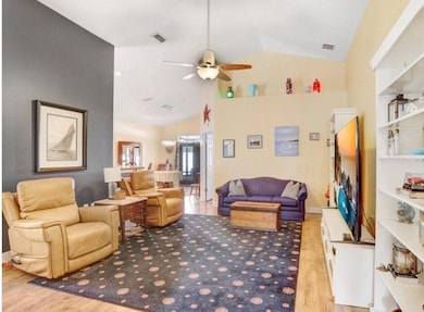 37438 Picketts Mill Ave, Zephyrhills, FL 33542 - photo 6