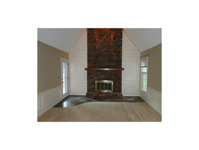 Gorgeous Family room w/fireplace