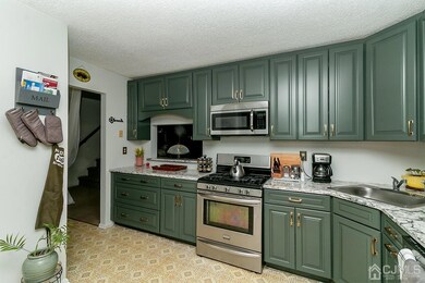 17 Kirby Ln unit 138, Franklin Park, NJ 08823 - photo 3