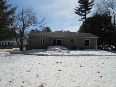 70 Oaklawn Ave, Orange, MA 01364 - photo 5