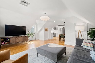 21 Adelaide St unit 2, Jamaica Plain, MA 02130 - photo 4