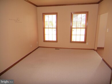 10299 Lindale Ave, Greencastle, PA 17225 - photo 3