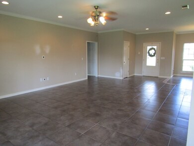 385 Ashwood Bend, Lufkin, OK 74904 - photo 5