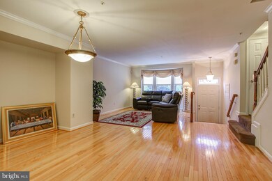 15713 Ensleigh Ln, Bowie, MD 20716 - photo 3