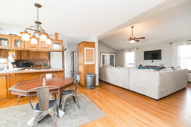 1257 W Bridgewood-5