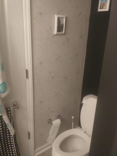 06 Full Bath
