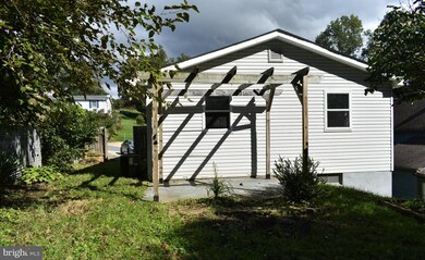 922 E D St, Brunswick, MD 21716 - photo 2