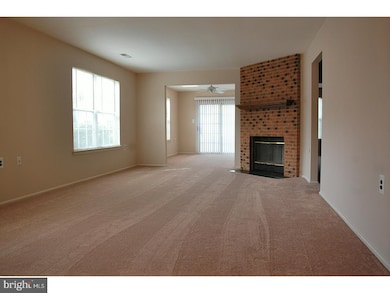 8 Blanchard Dr, Woodbury, NJ 08096 - photo 2