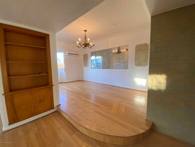 409 W Grove St, Taylor, PA 18517 - photo 4